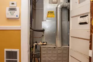 7637 S Phillips Ave, Chicago, IL 60649 - Photo 12