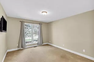 1613 Broadmoor Dr, Champaign, IL 61821 - Photo 10