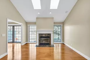 1613 Broadmoor Dr, Champaign, IL 61821 - Photo 2