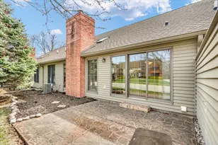 1613 Broadmoor Dr, Champaign, IL 61821 - Photo 6
