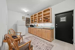 1915 W Henderson St, Chicago, IL 60657 - Photo 26