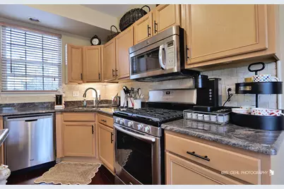 440 N Keswick Court, Round Lake, IL 60073 - Photo 8