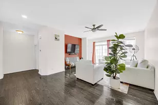 57 Margaret Dr, Schaumburg, IL 60194 - Photo 10