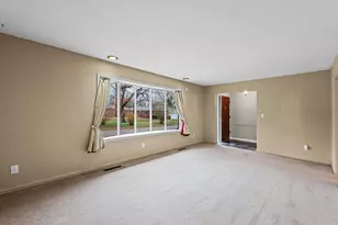 3248 Vista Dr, Danville, IL 61832 - Photo 8