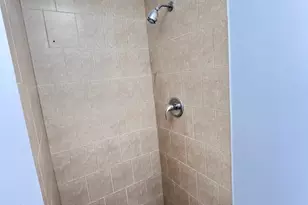 2548 W 71st St, Chicago, IL 60629 - Photo 10