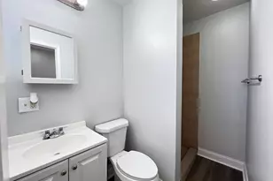 2548 W 71st St, Chicago, IL 60629 - Photo 8