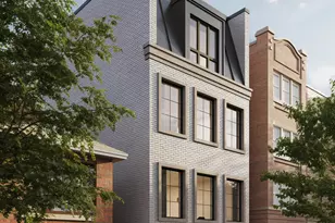 1124 W Addison St, Chicago, IL 60613 - Photo 2