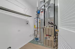 264 Blue Spruce Ln, Glendale Heights, IL 60139 - Photo 22