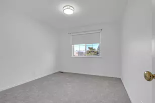 264 Blue Spruce Ln, Glendale Heights, IL 60139 - Photo 20