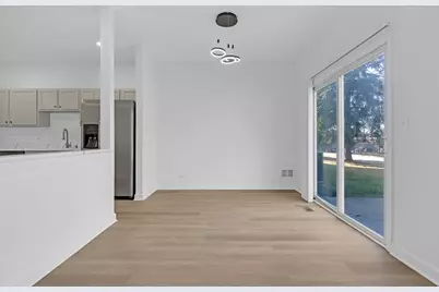 264 Blue Spruce Lane, Glendale Heights, IL 60139 - Photo 8