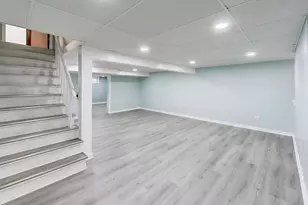 57 Chestnut Ave, Clarendon Hills, IL 60514 - Photo 20