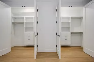 1124 W Addison St, Chicago, IL 60613 - Photo 18