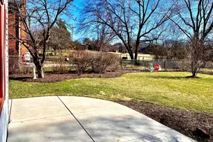 433 E Carpenter Dr, Palatine, IL 60074 - Photo 16