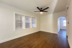 3045 W Addison St, Chicago, IL 60618 - Photo 8