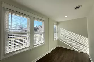 3045 W Addison St, Chicago, IL 60618 - Photo 18