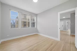 7520 N Seeley Ave, Chicago, IL 60645 - Photo 14