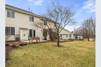 352 Normandie Drive, Sugar Grove, IL 60554 - Photo 2