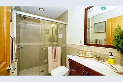 127 E Grand Avenue, Fox Lake, IL 60020 - Photo 8