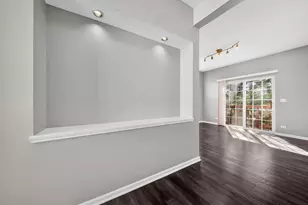 2321 Hudson Cir, Aurora, IL 60502 - Photo 18