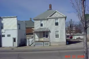 117 N Entrance Ave, Kankakee, IL 60901 - Photo 1