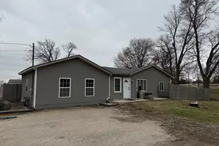 19 E Romeo Rd, Romeoville, IL 60446 - Photo 1