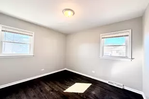 11742 S Racine Ave, Chicago, IL 60643 - Photo 8