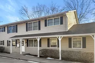 1420 S 14th St, Saint Charles, IL 60174 - Photo 1