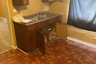 8456 S Buffalo Ave, Chicago, IL 60617 - Photo 14