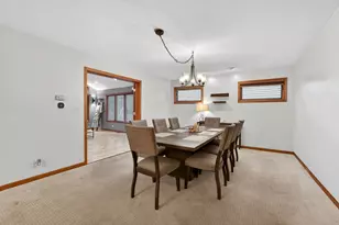 450 Hunter Dr, Carol Stream, IL 60188 - Photo 12