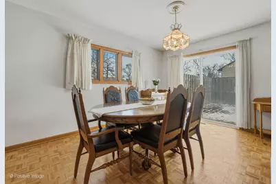 3409 Fairlawn Drive, Glenview, IL 60025 - Photo 6