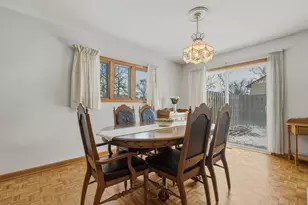 3409 Fairlawn Dr, Glenview, IL 60025 - Photo 6