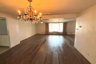 331 N Illinois Ave, Salem, IL 62881 - Photo 4