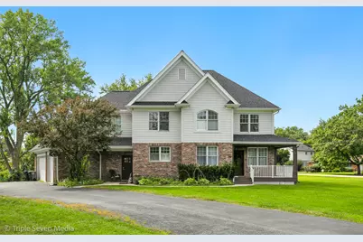 7350 Forest Hill Road, Burr Ridge, IL 60527 - Photo 2