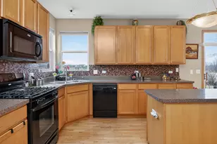 8021 Harrier Ave, Joliet, IL 60431 - Photo 12