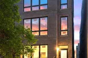 867 N Marshfield Ave, Chicago, IL 60622 - Photo 1