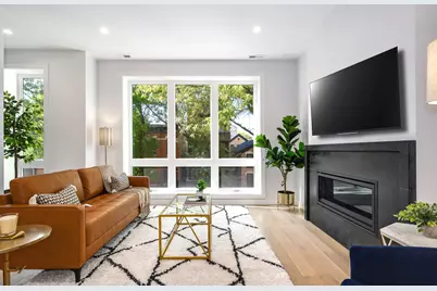 867 N Marshfield Avenue #2, Chicago, IL 60622 - Photo 2