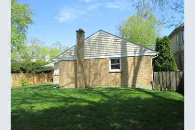 2307 Woodlawn Road, Northbrook, IL 60062 - Photo 6