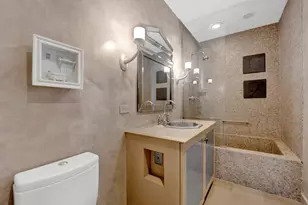 [Address not provided], Chicago, IL 60610 - Photo 18