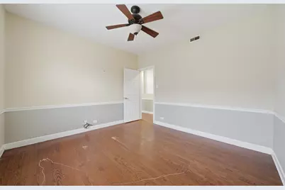 7601 S Essex Avenue #2, Chicago, IL 60649 - Photo 10