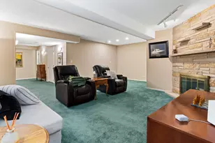 186 Shoreline Rd, Lake Barrington, IL 60010 - Photo 20