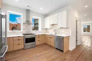 3354 N Whipple St, Chicago, IL 60618 - Photo 2