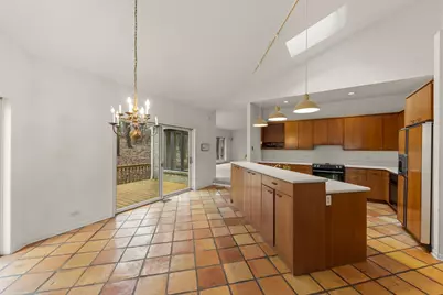 371 W Arboretum Circle, Wheaton, IL 60189 - Photo 18