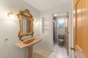 371 W Arboretum Cir, Wheaton, IL 60189 - Photo 36