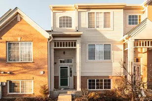 7517 Savoy Ln, Bridgeview, IL 60455 - Photo 2