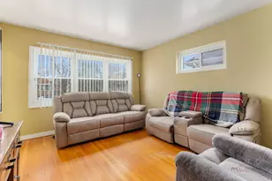 4026 Clarence Ave, Stickney, IL 60402 - Photo 6