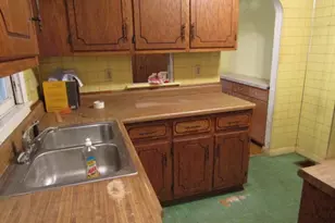 423 3rd St, Rosiclare, IL 62982 - Photo 18