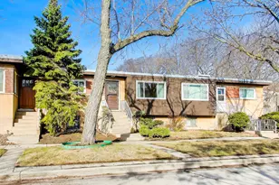 240 Elmwood Ave, Evanston, IL 60202 - Photo 2