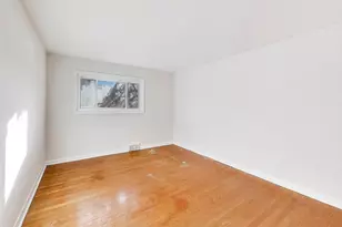 240 Elmwood Ave, Evanston, IL 60202 - Photo 18