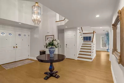 2331 Mohawk Lane, Glenview, IL 60026 - Photo 4