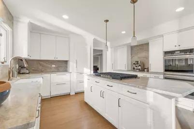 2331 Mohawk Lane, Glenview, IL 60026 - Photo 10